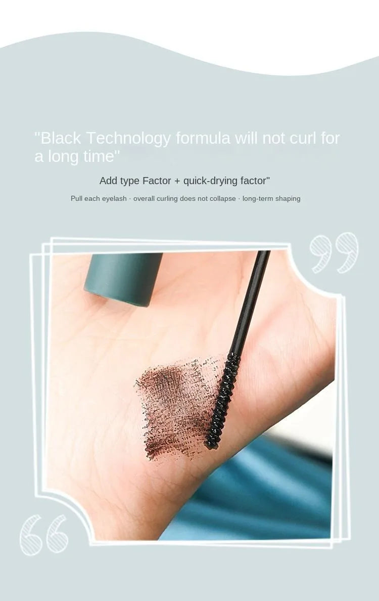 Smudge-proof mascara for a long-lasting, waterproof finish and a natural look