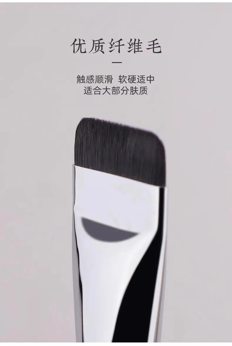 Foundation Makeup Brush Flat Head 1 Piece Lightweight No Streaks Professional Kabuki Brush for Liquid Foundation Application