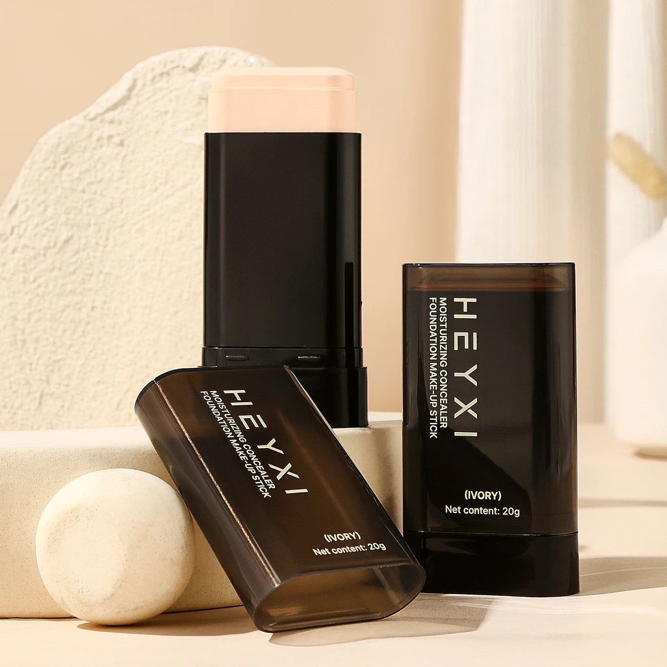 Foundation make-up Stick concealer - matte surface, all skin types, moisturize to create a natural base makeup,