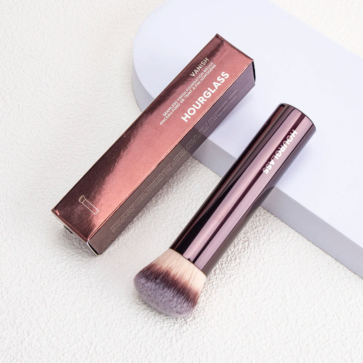 Hourglass Seamless Finish Foundation Brush Angled Foundation Brush Face Buildable Coverage Liquid Cream Foundation Makeup Tool