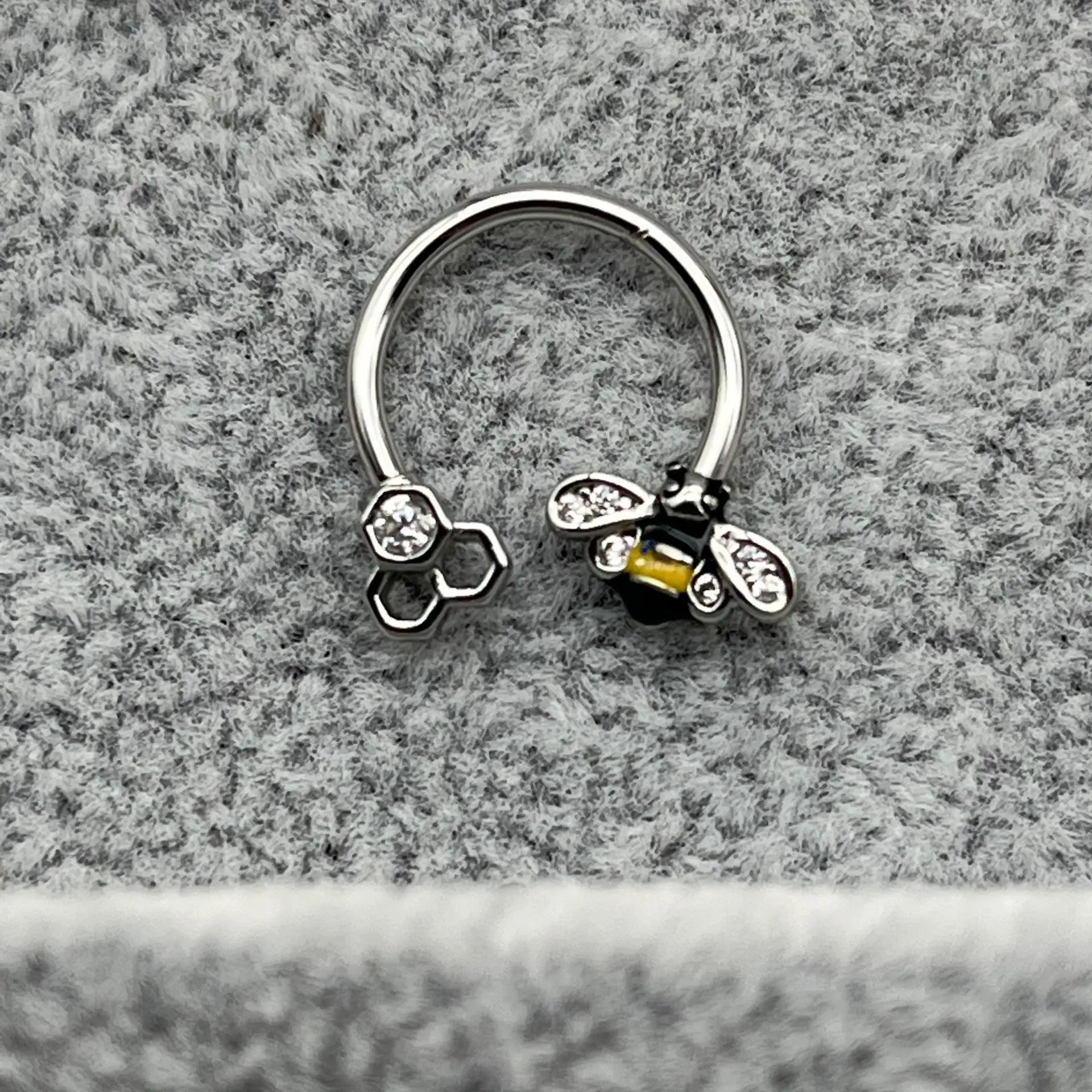 Horseshoe Ring Nose Ring Hinged Segment Septum Piercing Clicker Hoop Ear Cartilage Earrings Helix Silver Color Body Jewelry